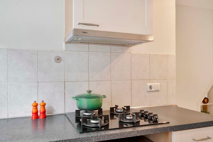 Tussenwoning te koop: Tuinstraat 6, Maassluis