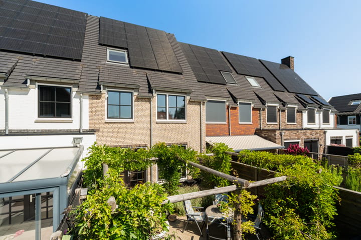 Tussenwoning te koop: Monnikenweg 60, Pijnacker