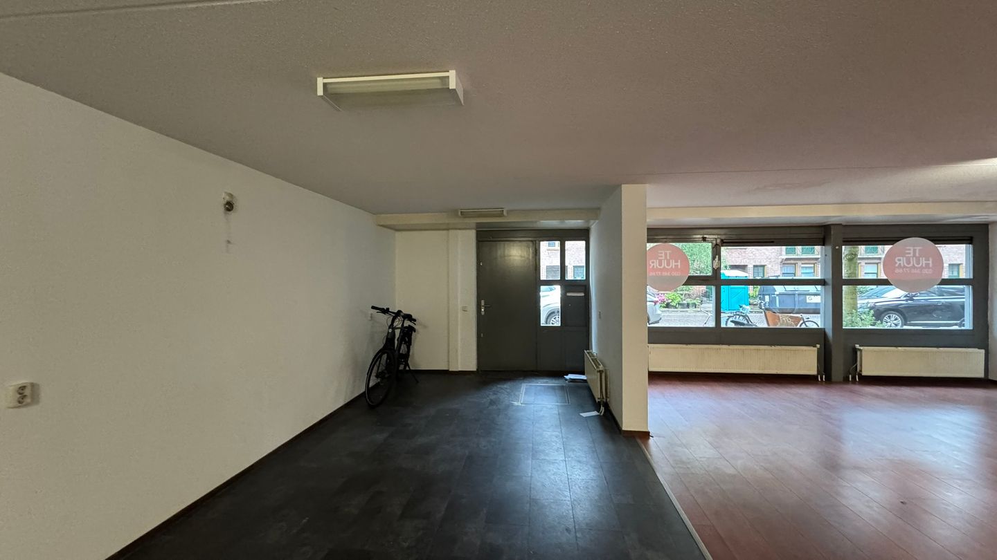Bekijk foto 3 van Trompenburgstraat 8-A