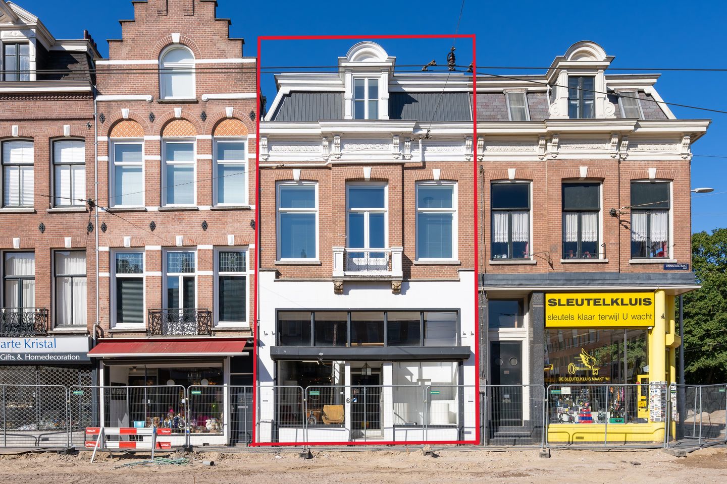 Bekijk foto 3 van Linnaeusstraat 6
