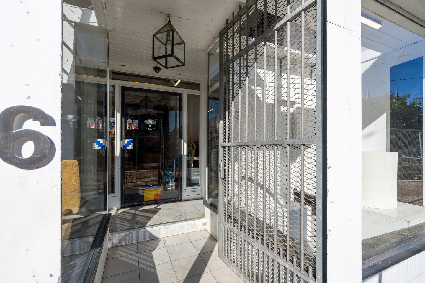 Bekijk foto 4 van Linnaeusstraat 6