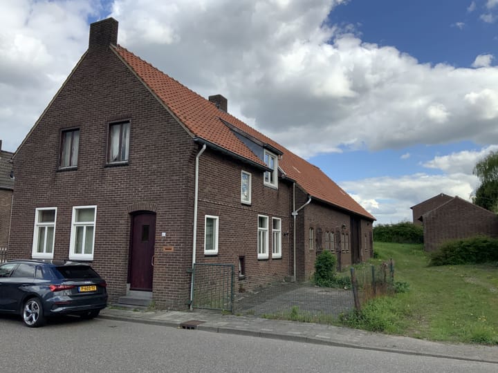 Photo 2 of Neerbeekerstraat 45