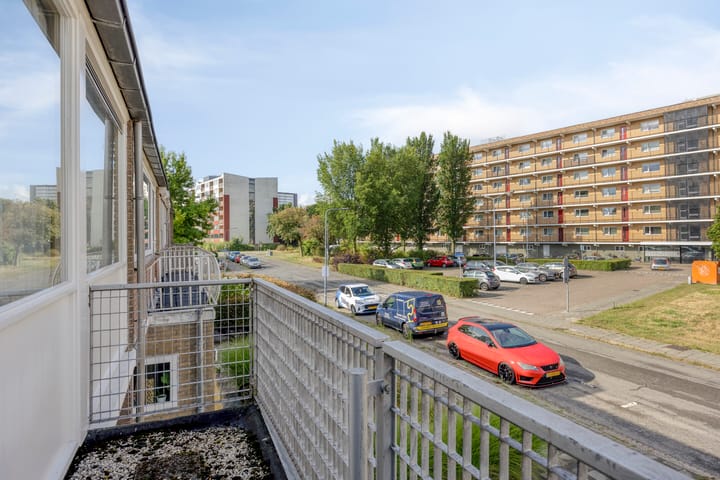 Tussenwoning te koop: Calandstraat 22, Breda