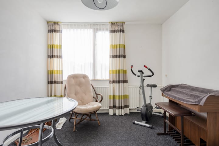 Tussenwoning te koop: Calandstraat 22, Breda