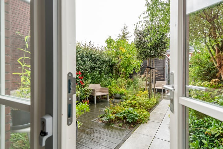 Tussenwoning te koop: Noorderhof 5, Meteren