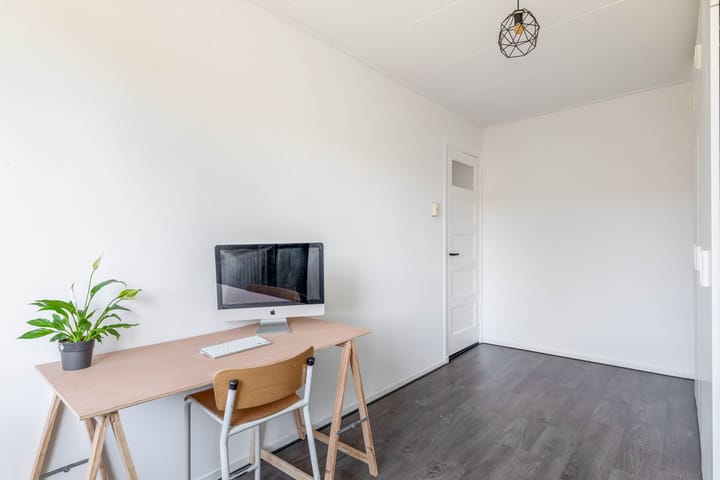 Tussenwoning te koop: Bergen op Zoomstraat 43, Eindhoven