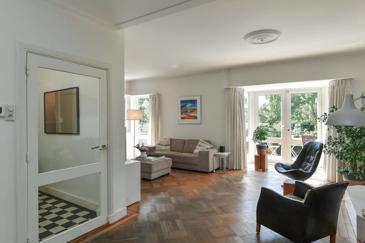 Twee-onder-één-kap te koop: Van Ruisdaelstraat 60, Arnhem