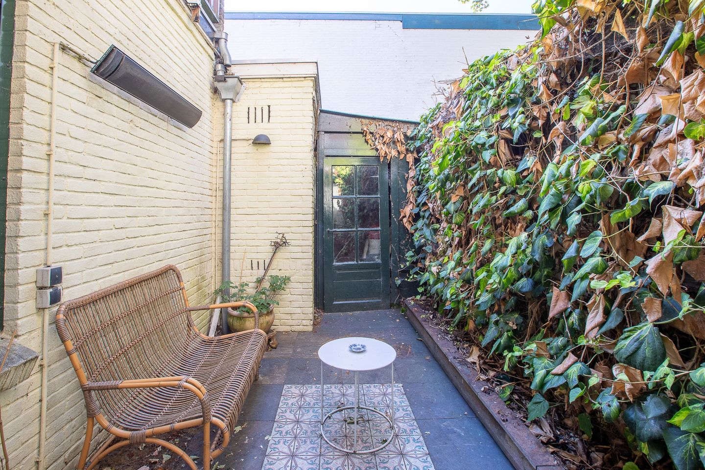 Photo 29 of Prins Hendrikstraat 44