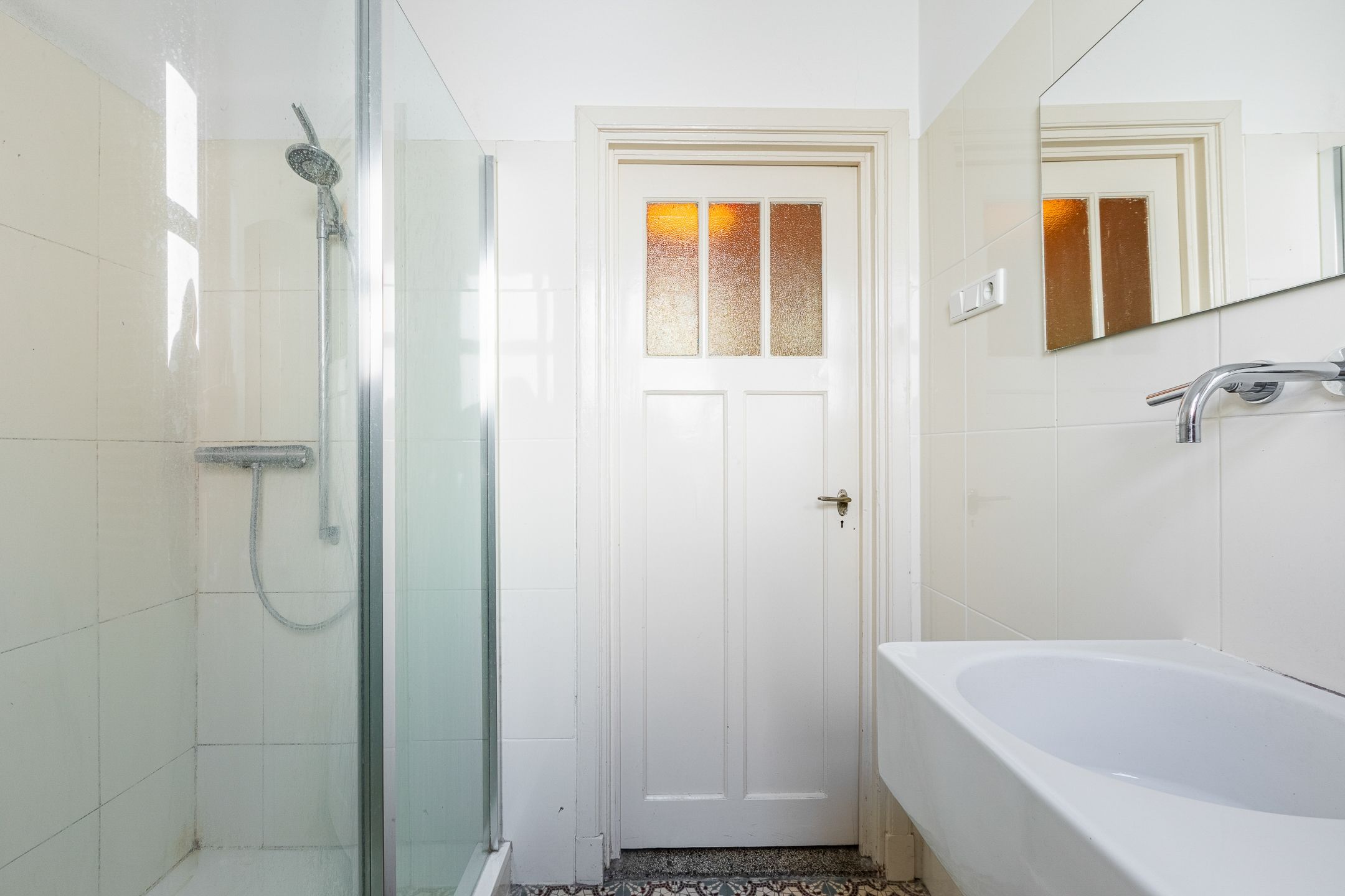 Photo 27 of Prins Hendrikstraat 44