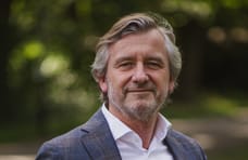 mr Hans-Robert van der  Doe MRICS - Director