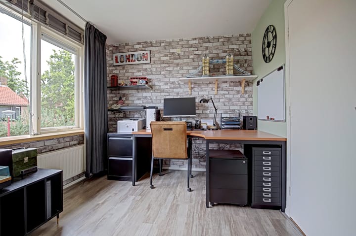 Tussenwoning te koop: Dokter B.J.Buurmanstraat 16, Nieuwegein