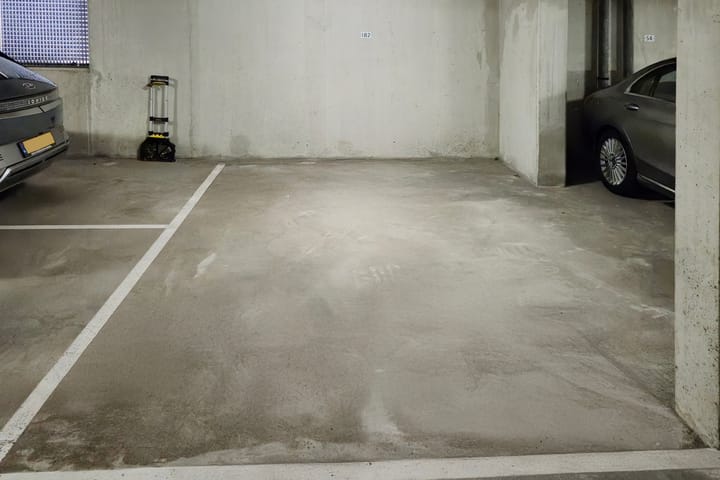 Appartement te koop: Weidevogellaan 182, 'S-Gravenhage
