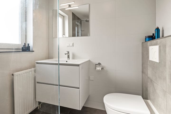 Tussenwoning te koop: Hooftstraat 234, Alphen Aan Den Rijn