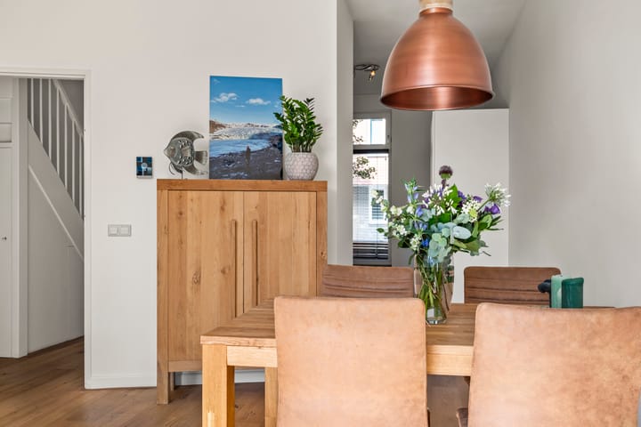 Tussenwoning te koop: Hooftstraat 234, Alphen Aan Den Rijn