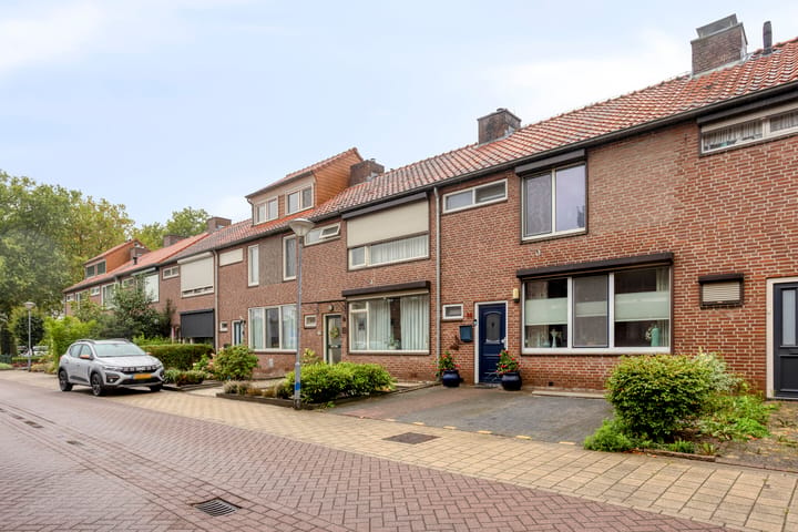 Photo 3 of Jan Tooropstraat 14