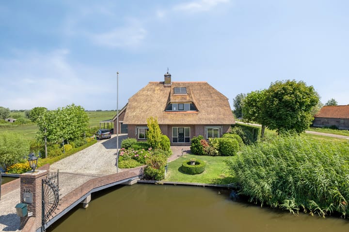 Photo 4 of Hoofdweg 102