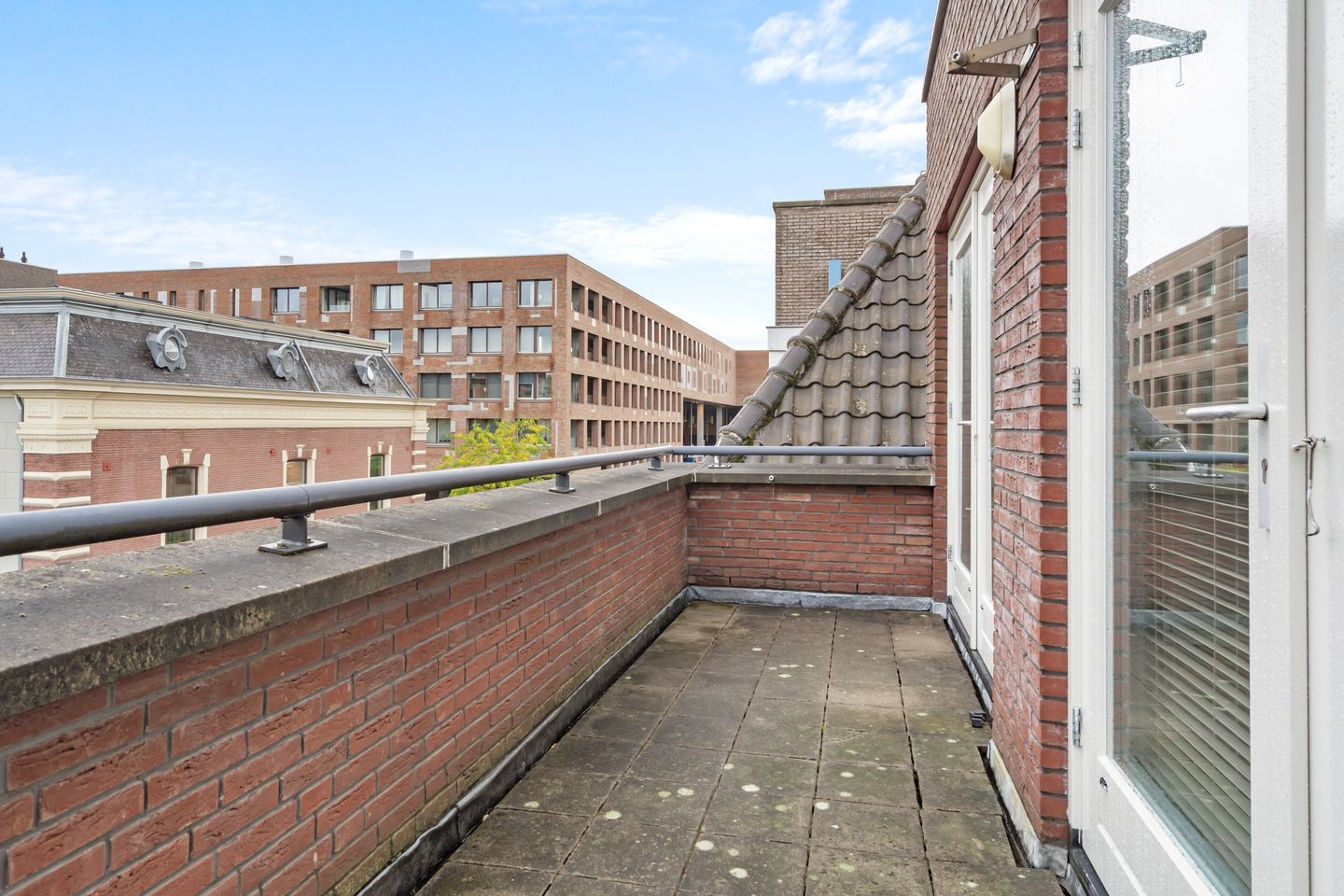 Foto 10 van Meerten Verhoffstraat 10-D23