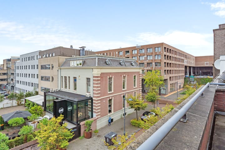 Appartement te koop: Meerten Verhoffstraat 10D23, Breda