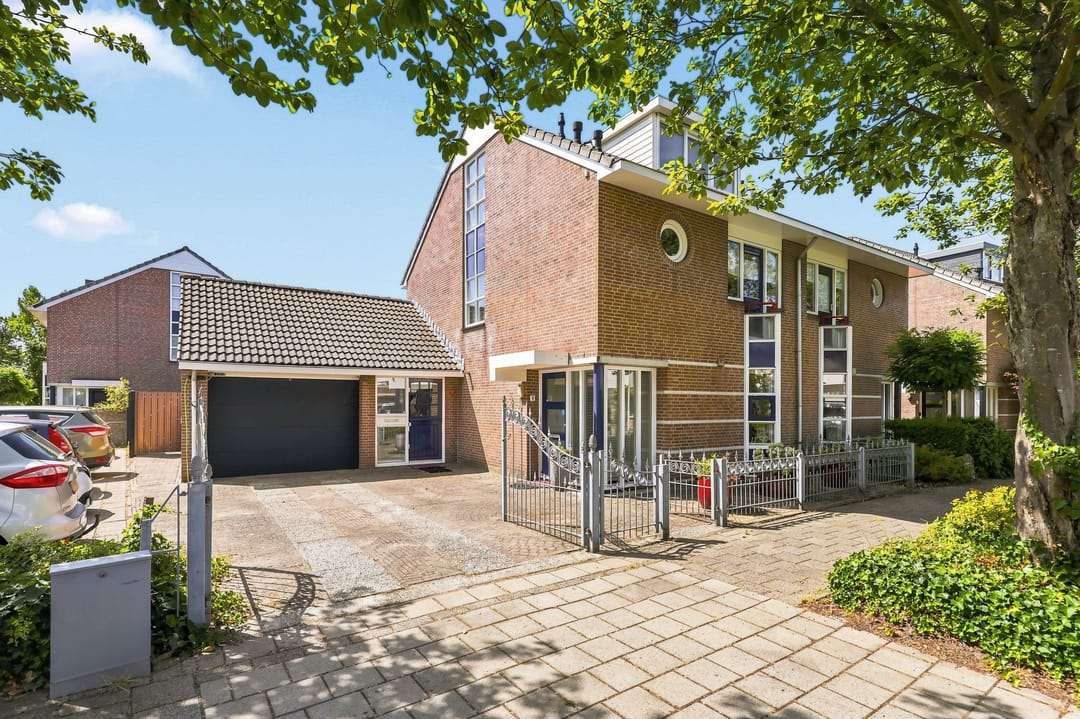Foto 1 van Ringmus 9
