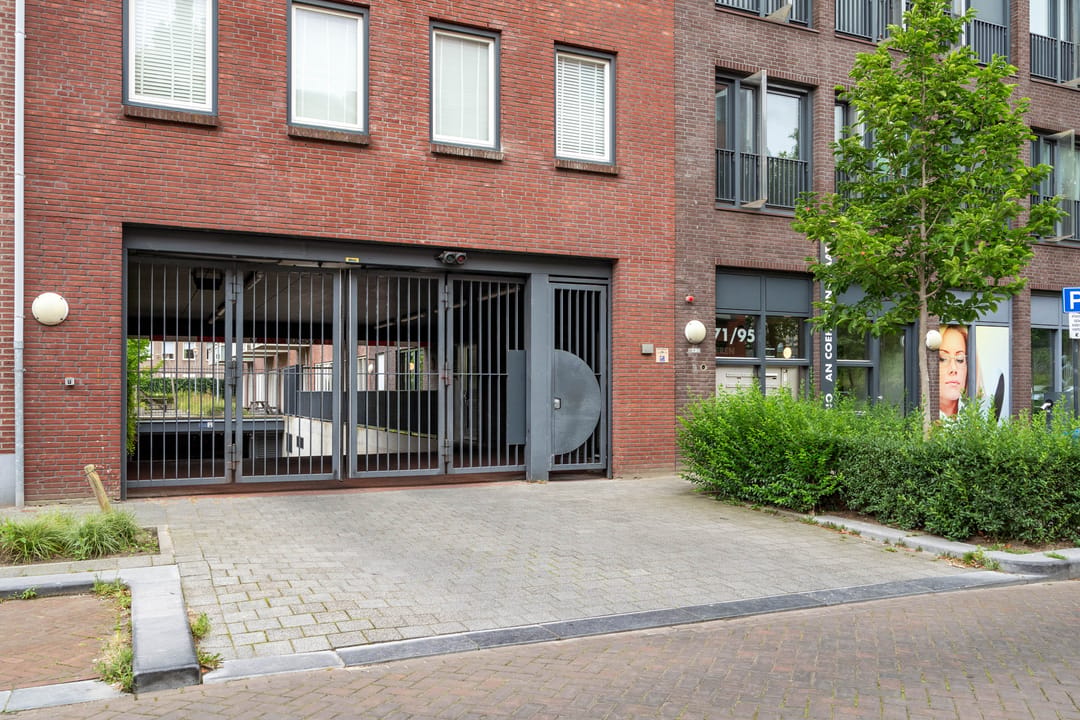 Foto 31 van Meerten Verhoffstraat 10-D23