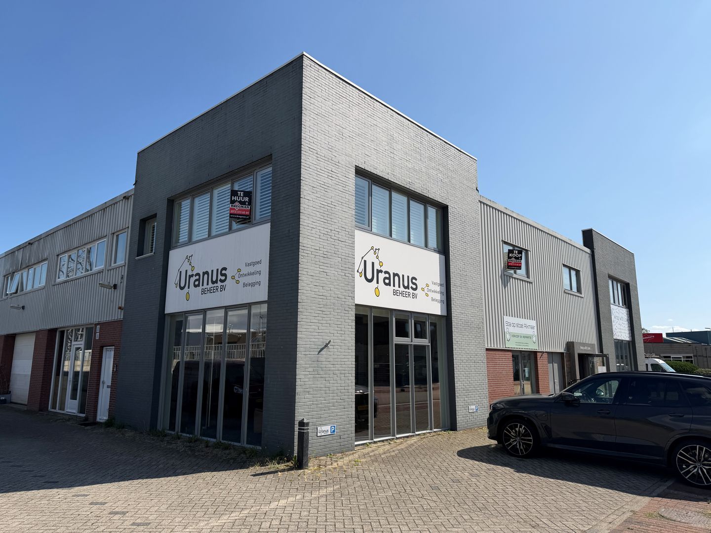 View photo 2 of Prof.van der Waalsstraat 3-B
