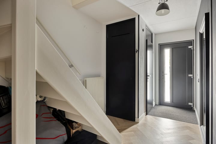 Tussenwoning te koop: Valeriussingel 43, Zwijndrecht