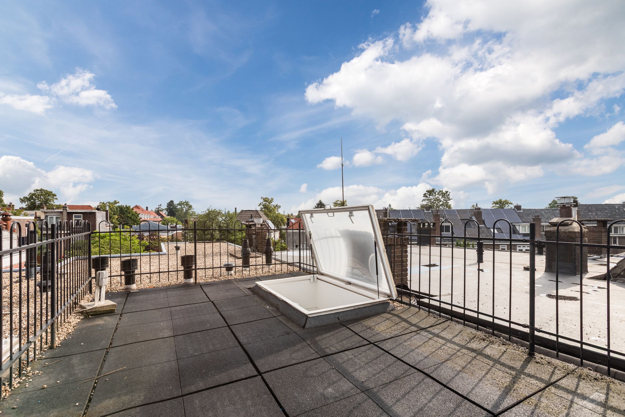 Photo 24 of Tooropstraat 213-B