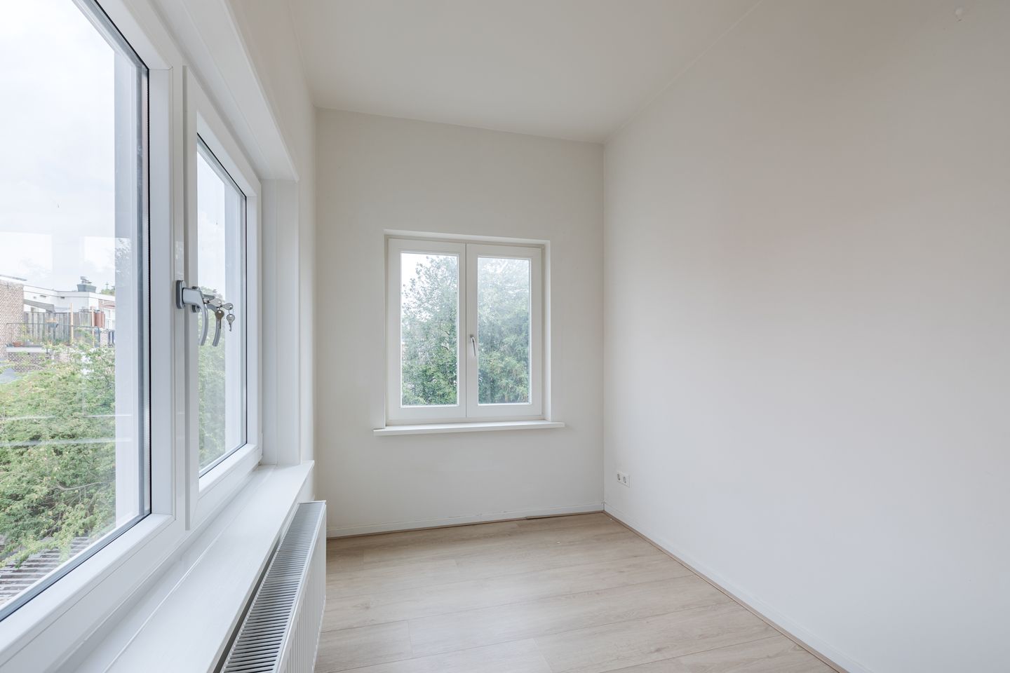 Photo 14 of Tooropstraat 213-B