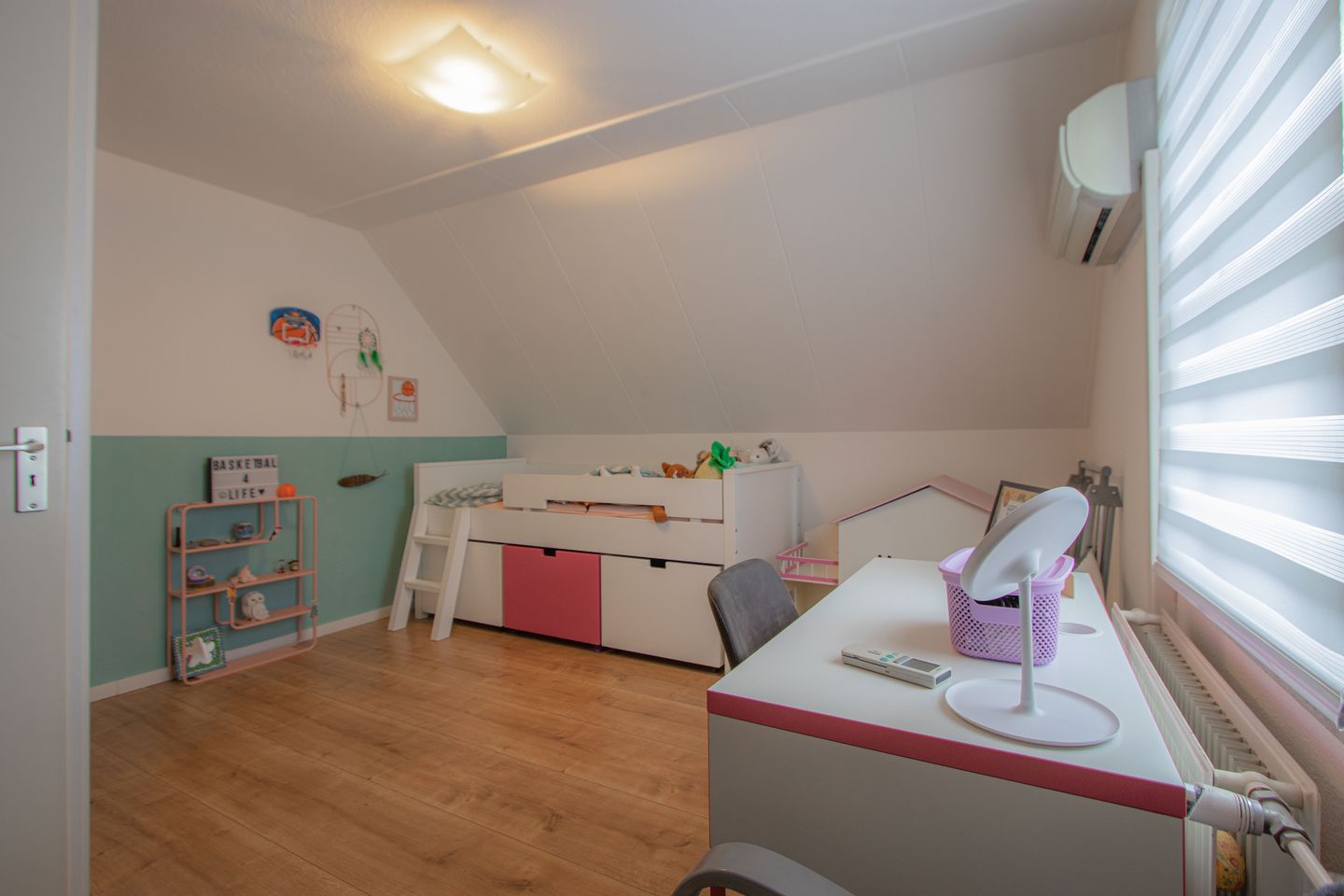 Photo 14 of Frisostraat 33