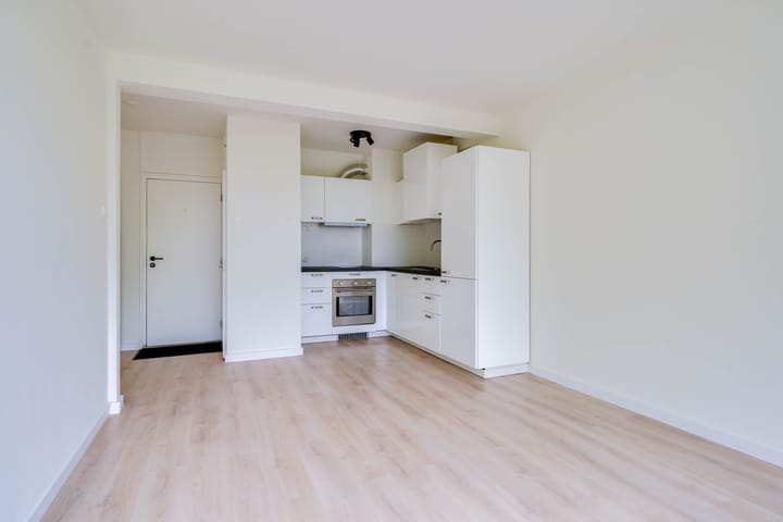 Studio te koop: Granadoslaan 80, Rotterdam