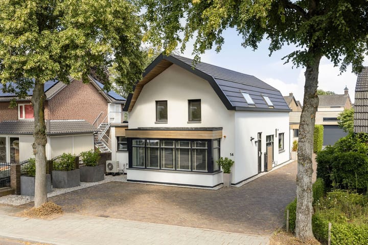 Dorpstraat 14, Nuland