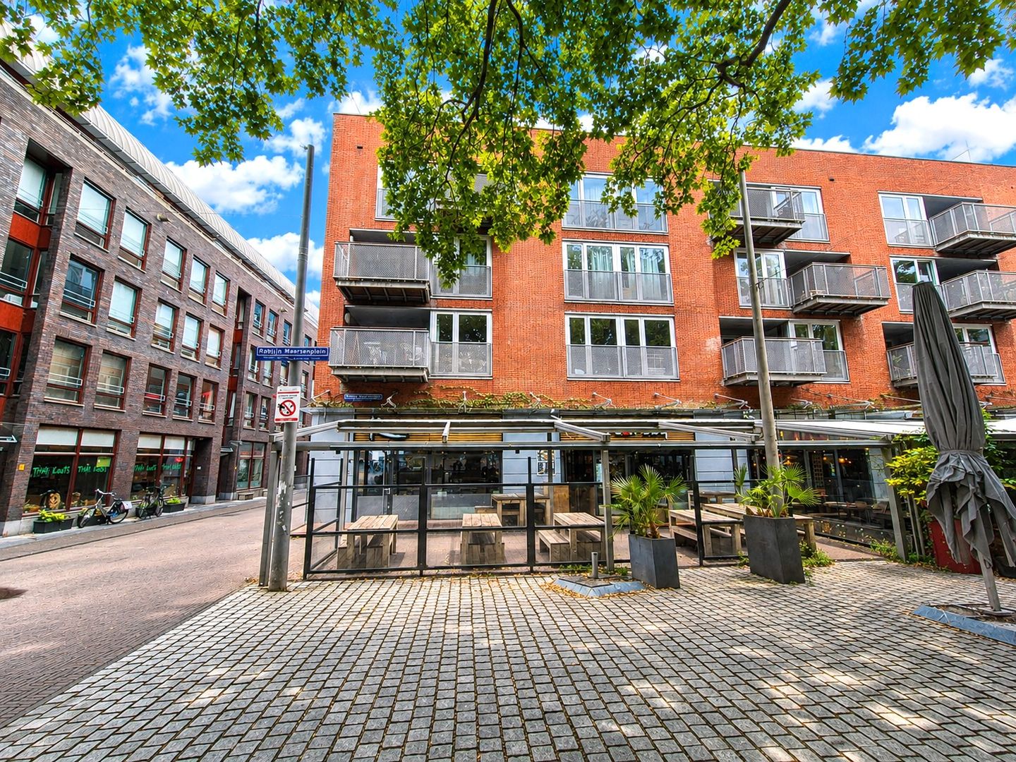 Bekijk foto 2 van Rabbijn Maarsenplein 22