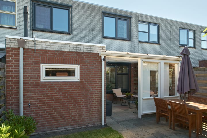 Tussenwoning te koop: Sint Jansberg 16, Drachten