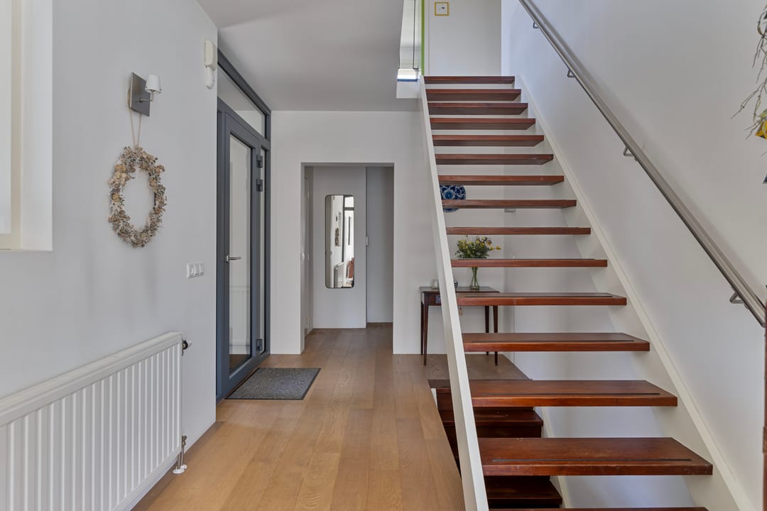 Photo 8 of Van Houtenstraat 39