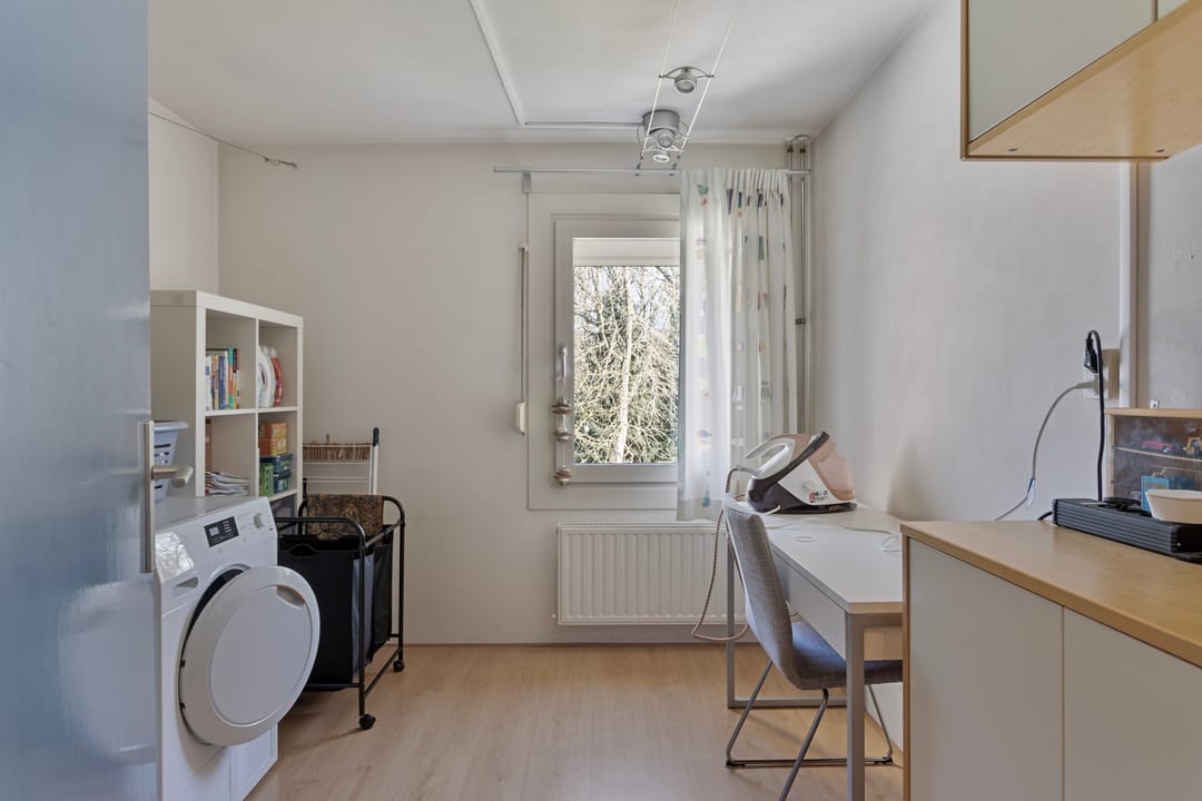 Photo 32 of Van Houtenstraat 39