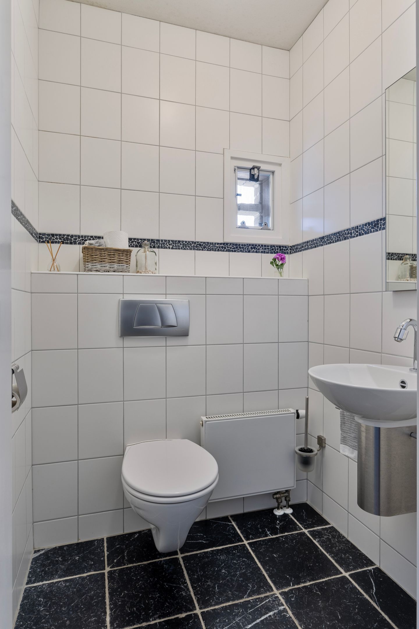 Photo 9 of Van Houtenstraat 39