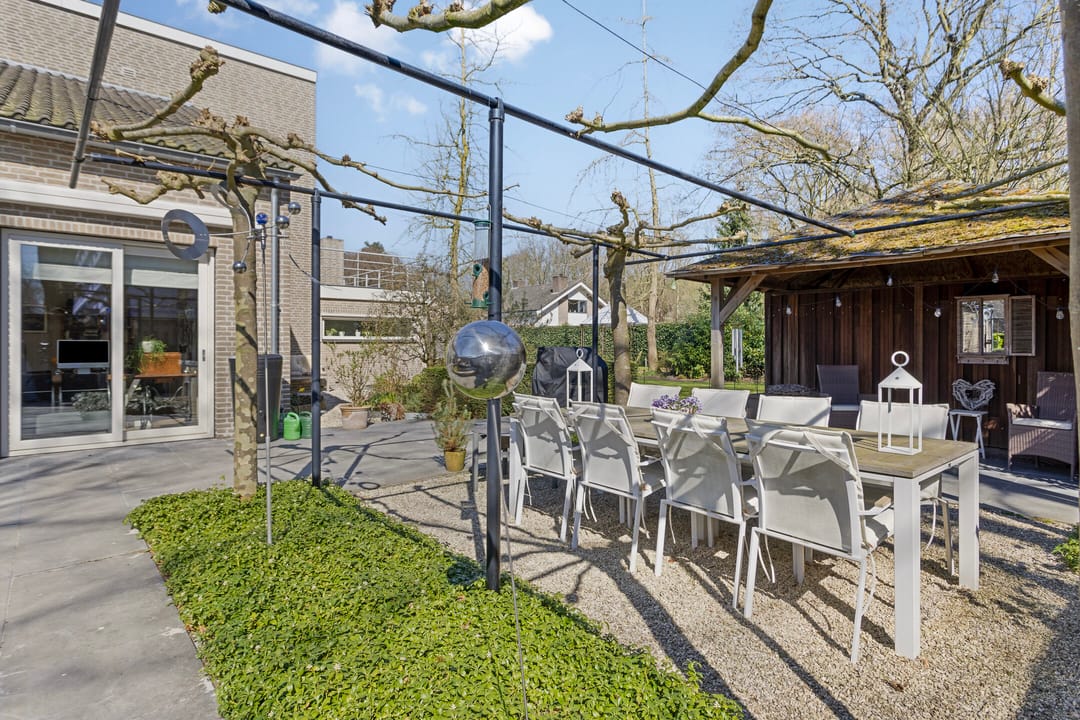 Photo 41 of Van Houtenstraat 39