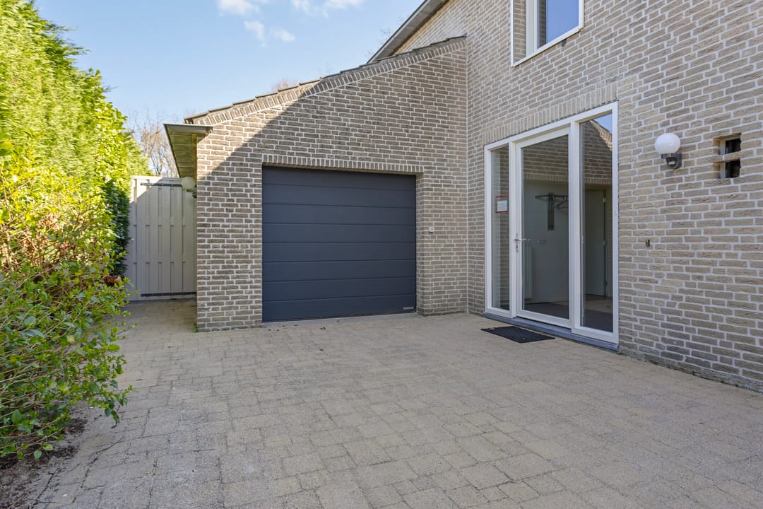 Photo 46 of Van Houtenstraat 39