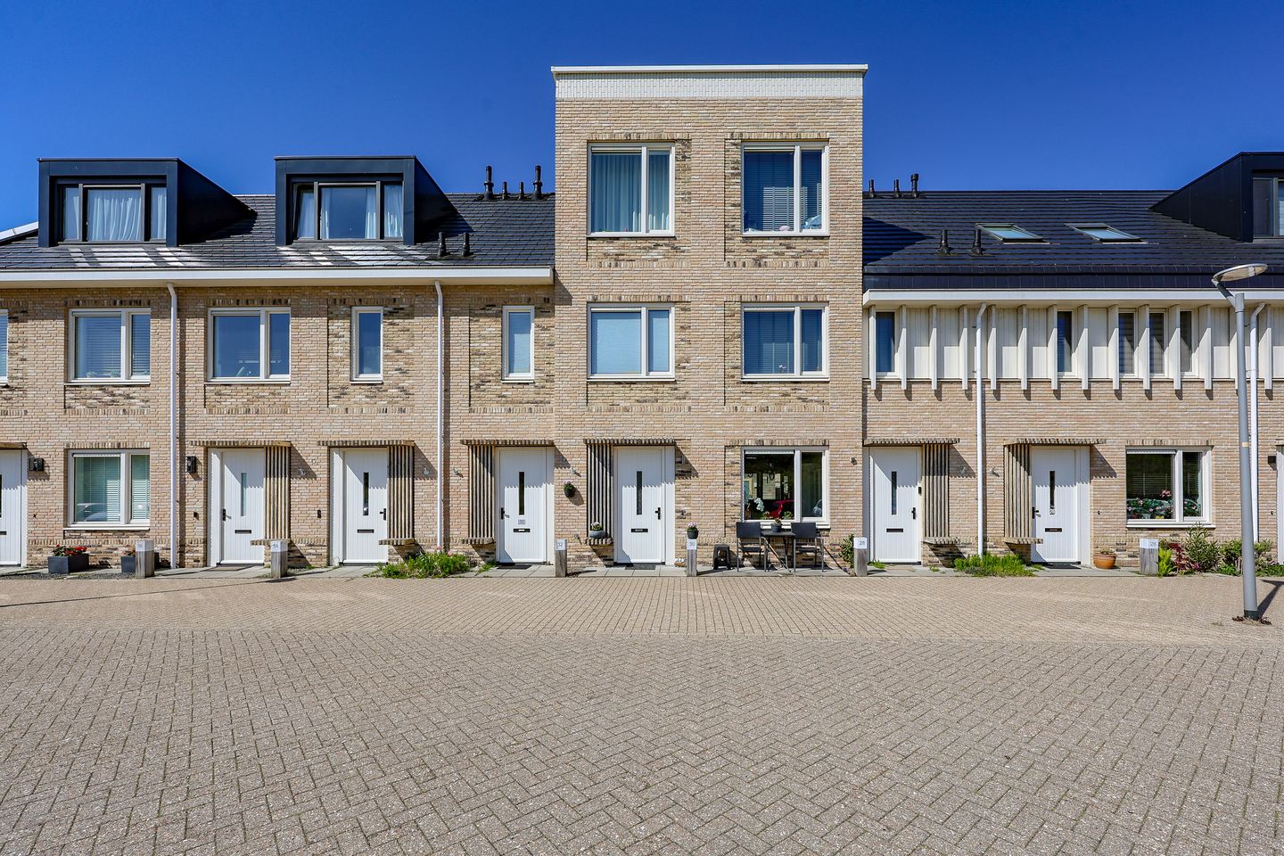 Photo 1 of Jacques Lebrunstraat 30
