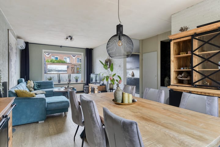 Tussenwoning te koop: Marehoekstraat 58, Oud-Vossemeer