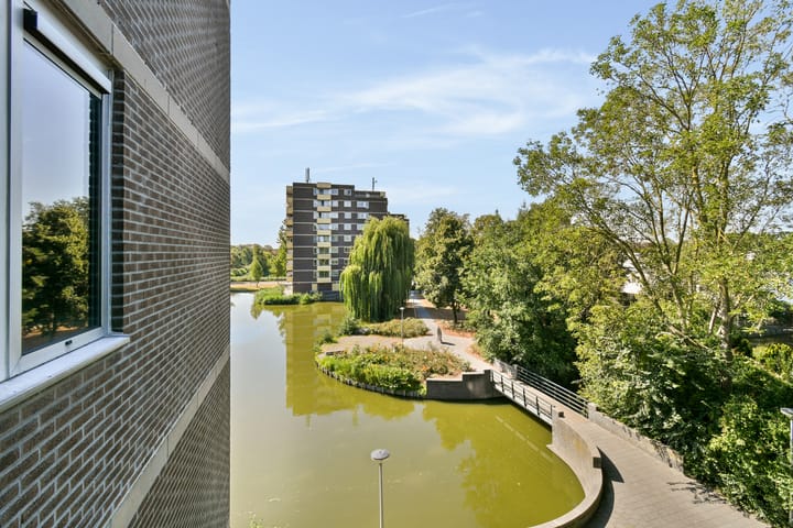 Appartement te koop: Bijvoet 34, Uithoorn