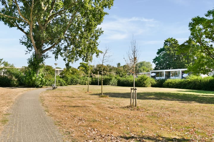Appartement te koop: Bijvoet 34, Uithoorn