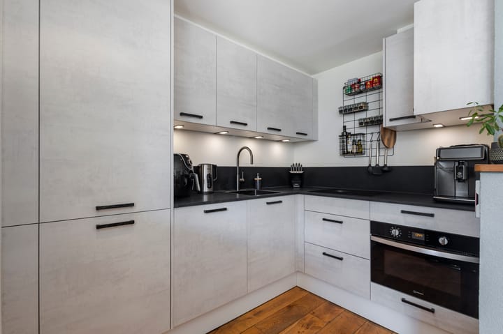 Tussenwoning te koop: Burgemeester van der Bruggelaan 6, Giessenburg