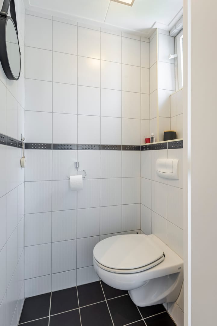 Tussenwoning te koop: Burgemeester van der Bruggelaan 6, Giessenburg