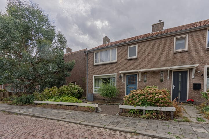 Foto 2 van Raadhuisstraat 10