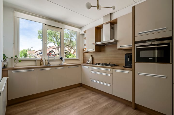 Tussenwoning te koop: Kasteel malborghstraat 3, Roermond