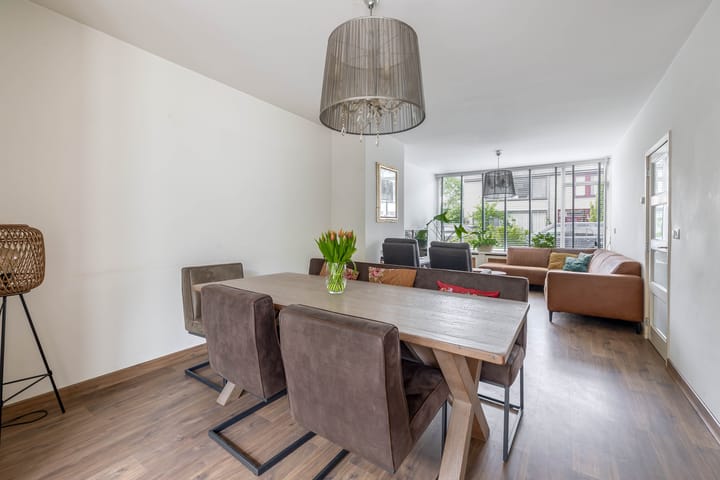 Tussenwoning te koop: Hoogaars 49, Brielle