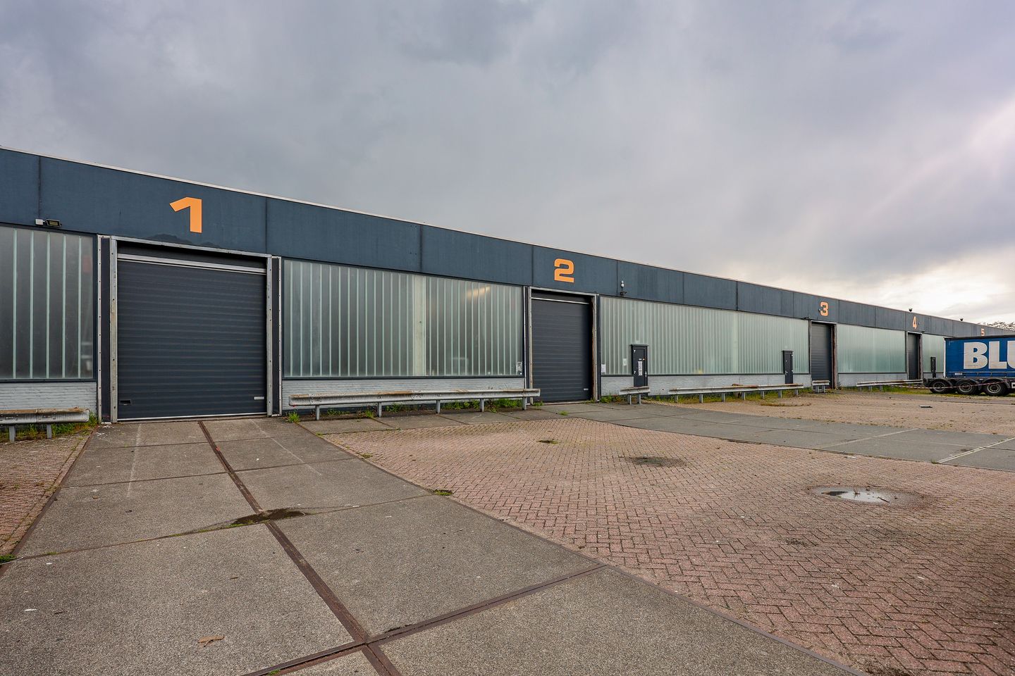 Bekijk foto 2 van Pampuslaan 103