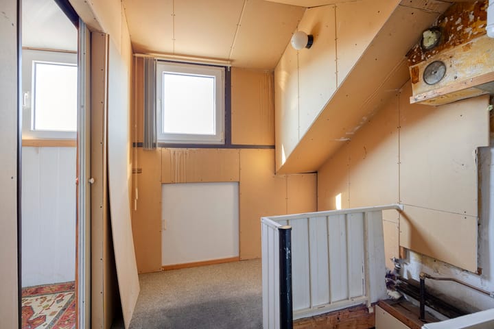 Tussenwoning te koop: van Goghstraat 12, Horst