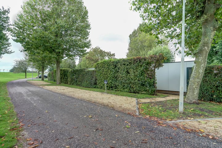 Vrijstaande woning te koop: Rijnbandijk 36-65, Maurik